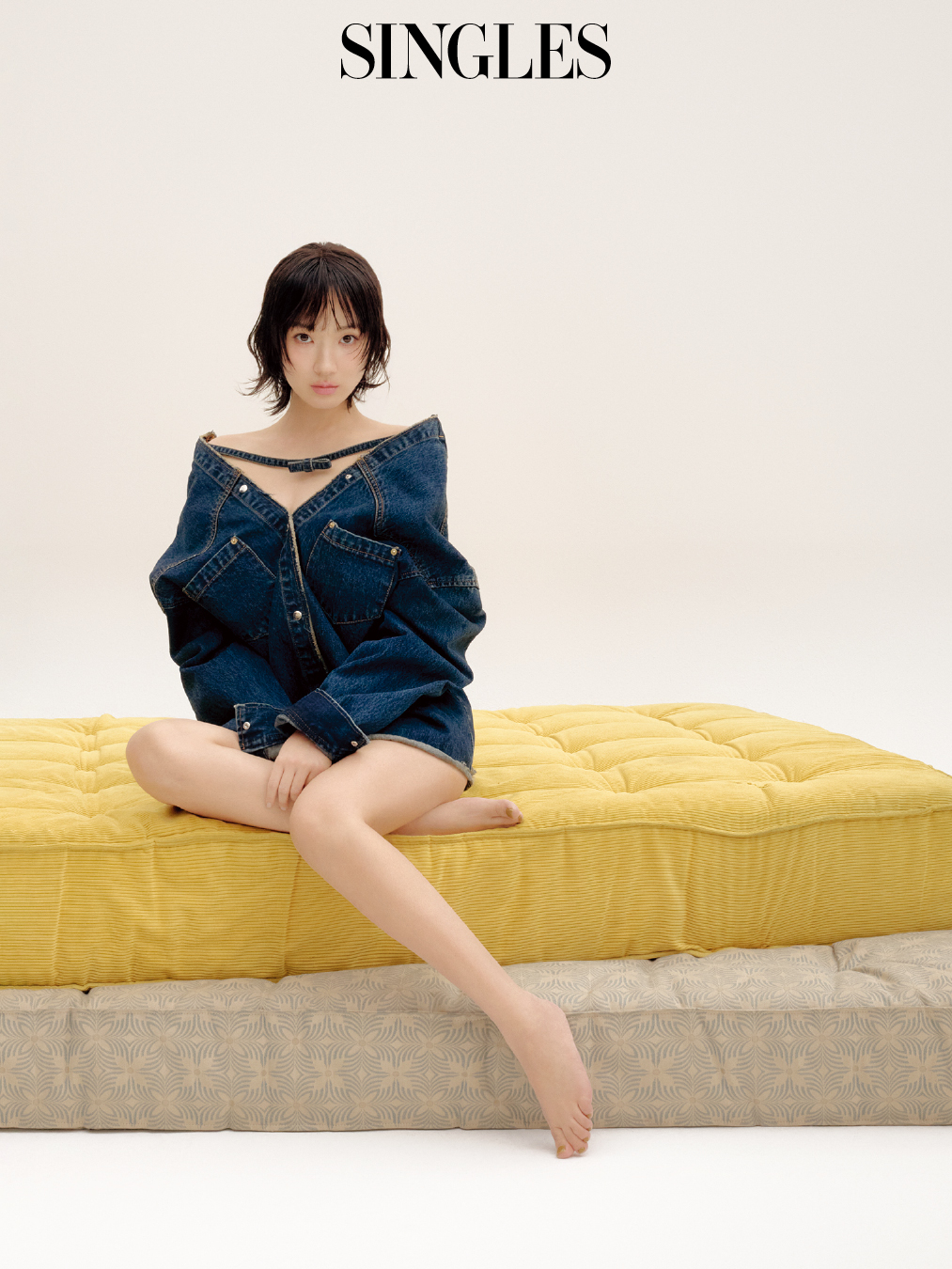 싱글즈 2026년 1월 호 김혜윤 화보 이미지