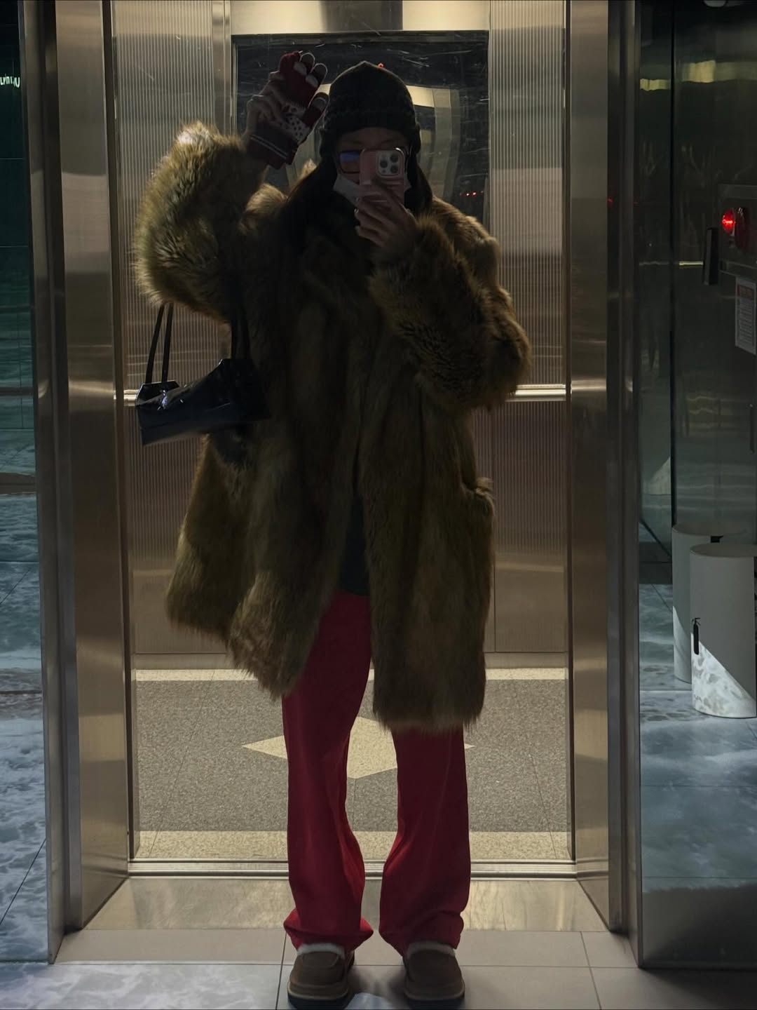 이미지 출처 : 손나은 인스타그램 @marcellasne_