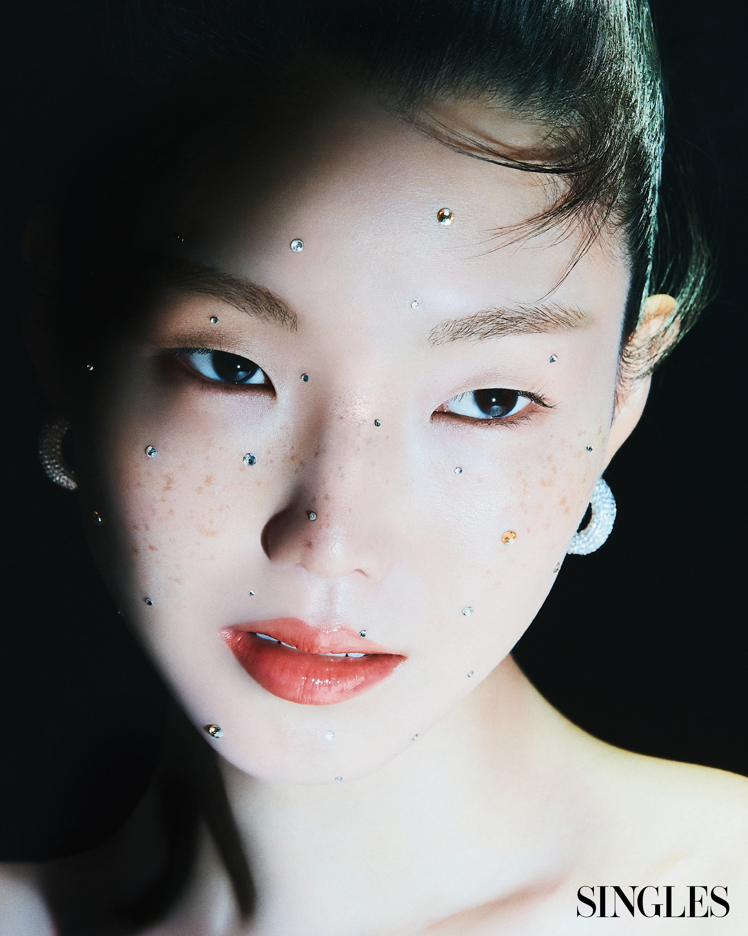 니들 스킨케어 모델이미지