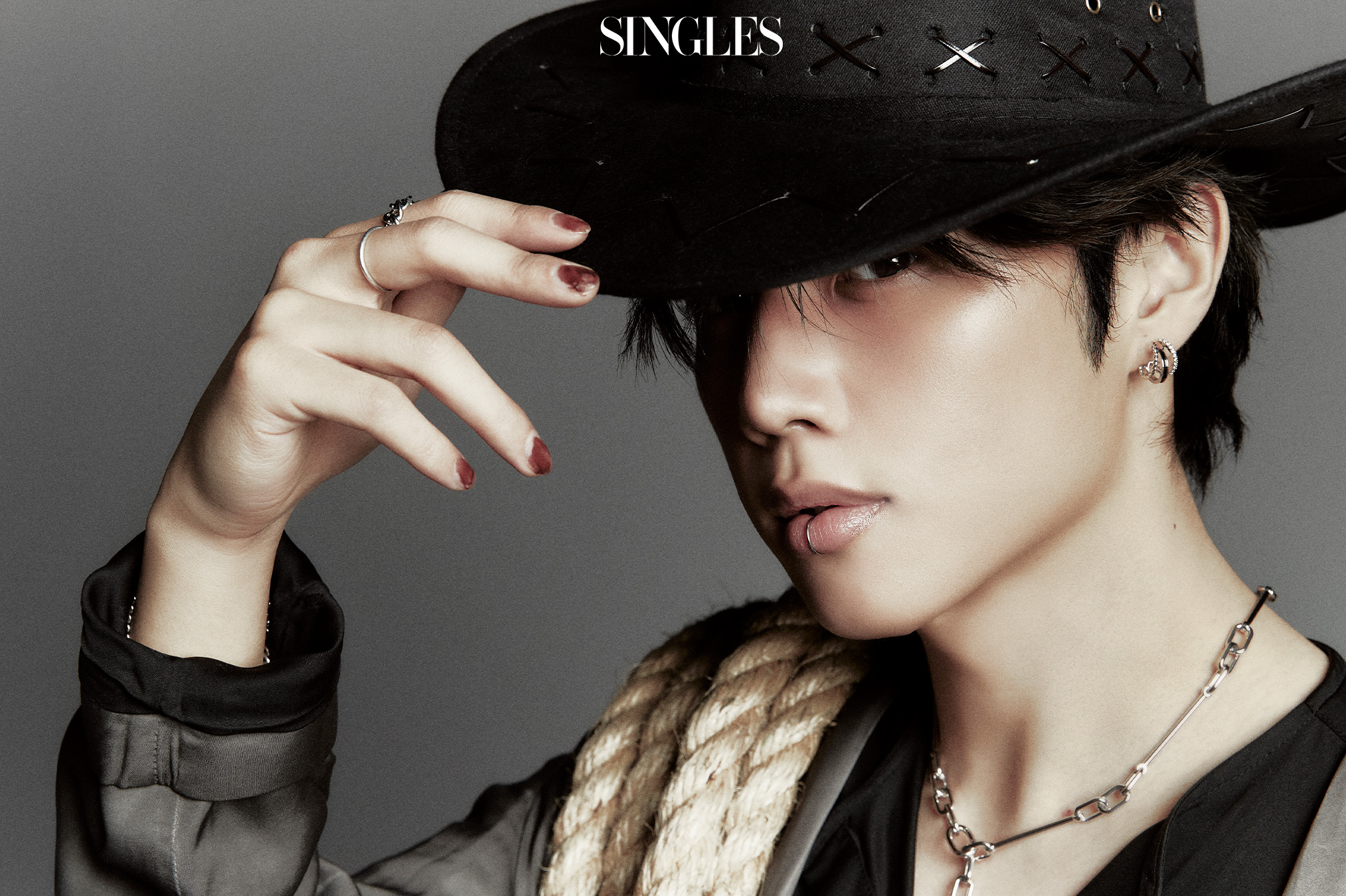 싱글즈 2월 호 디지털 커버 더보이즈 선우 이미지