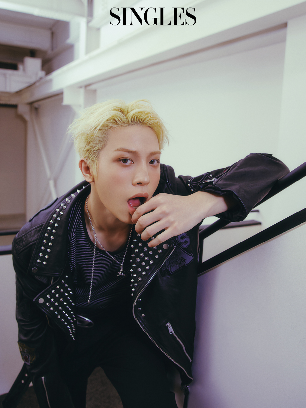 트레저 소정환 싱글즈 화보 이미지