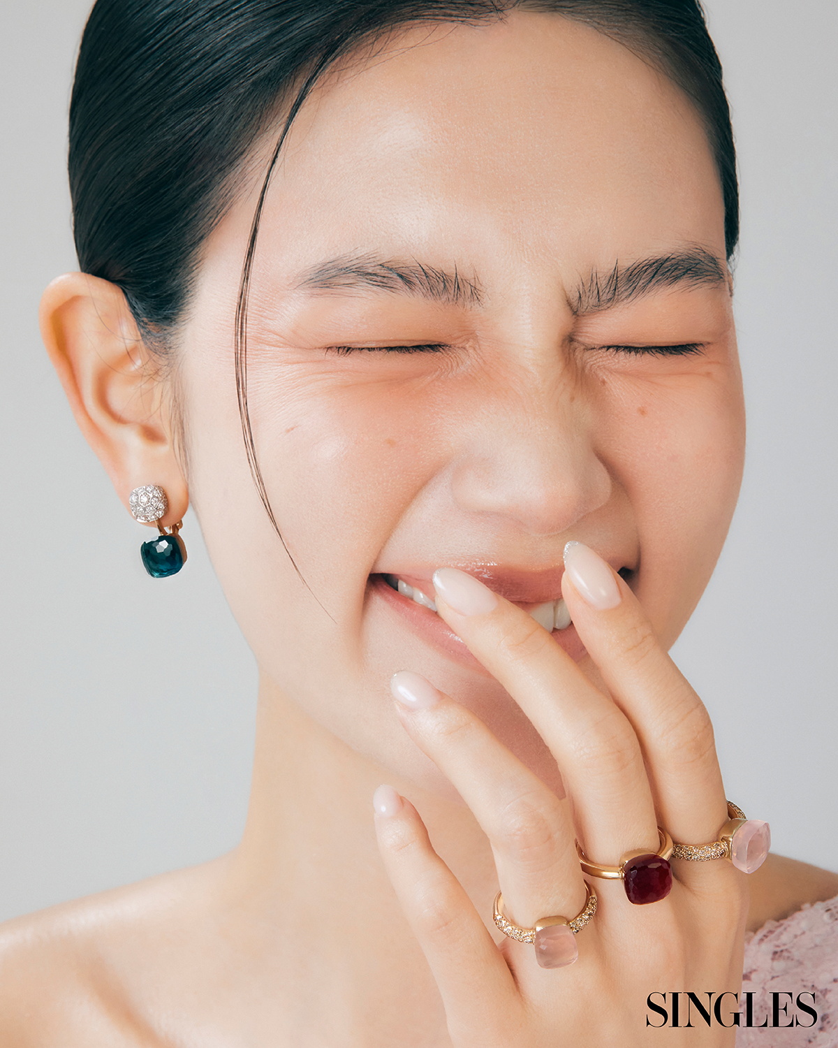 싱글즈 3월 호 주얼리 화보 이미지