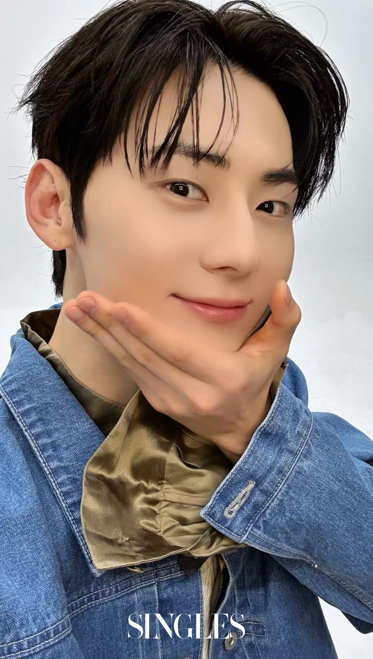 싱글즈 4월호 황민현 전남친 토스트 챌린지 셀카