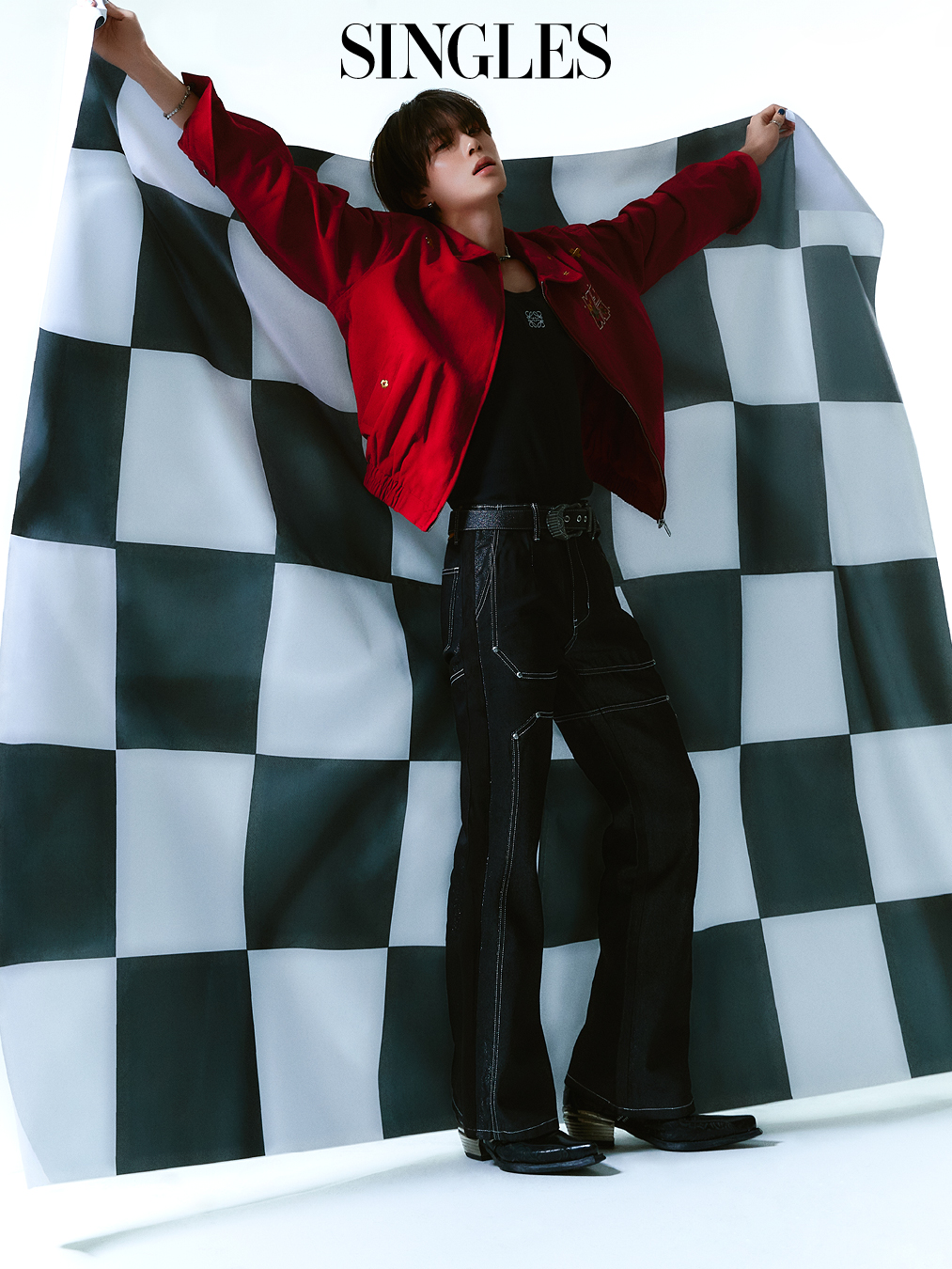 싱글즈 4월 호 강민 화보이미지