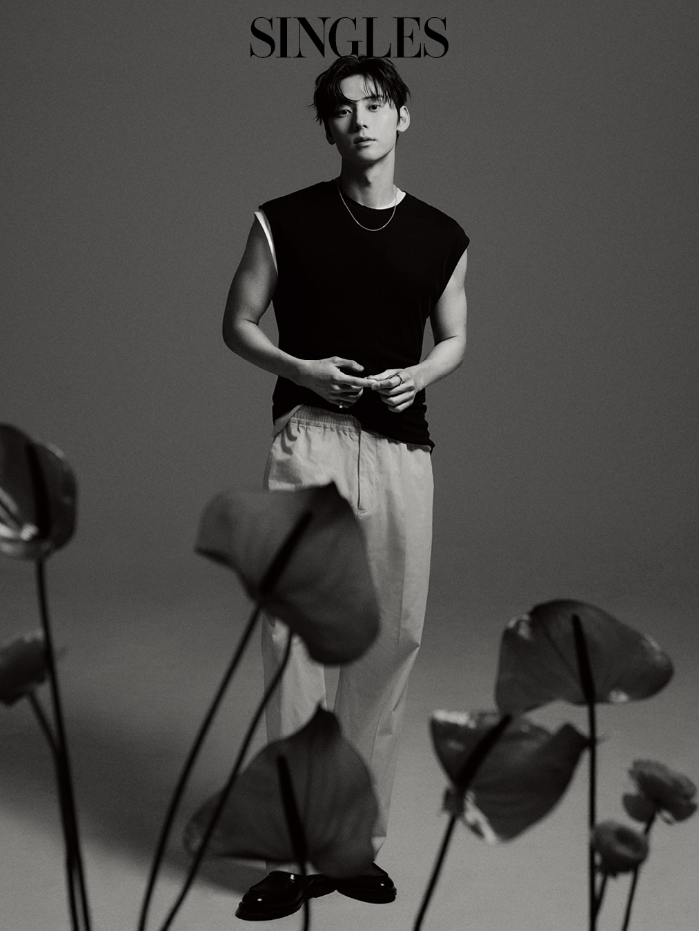 싱글즈 4월 호 황민현 화보 이미지