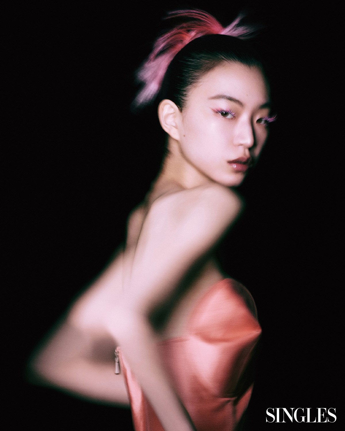  싱글즈 5월 호 뷰티 메이크업 화보 이미지