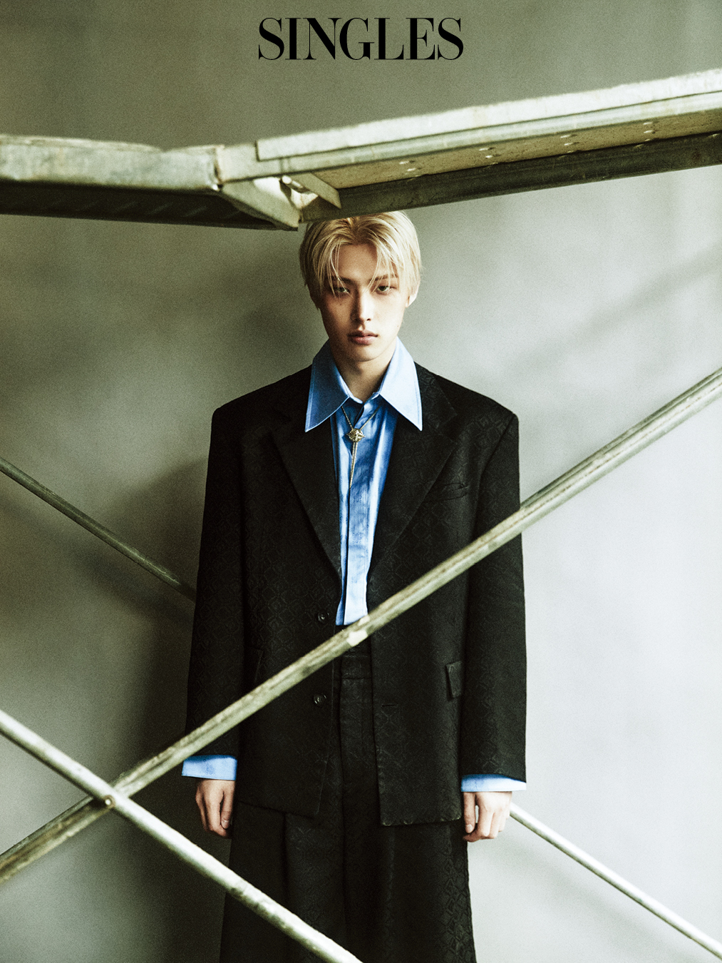 에이티즈 민기 싱글즈 5월 호 화보 이미지