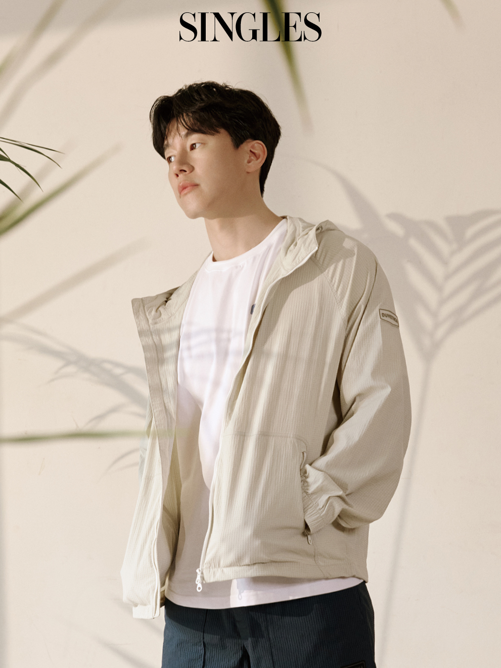 싱글즈 5월 호 김무열,윤승아 커플 화보 이미지