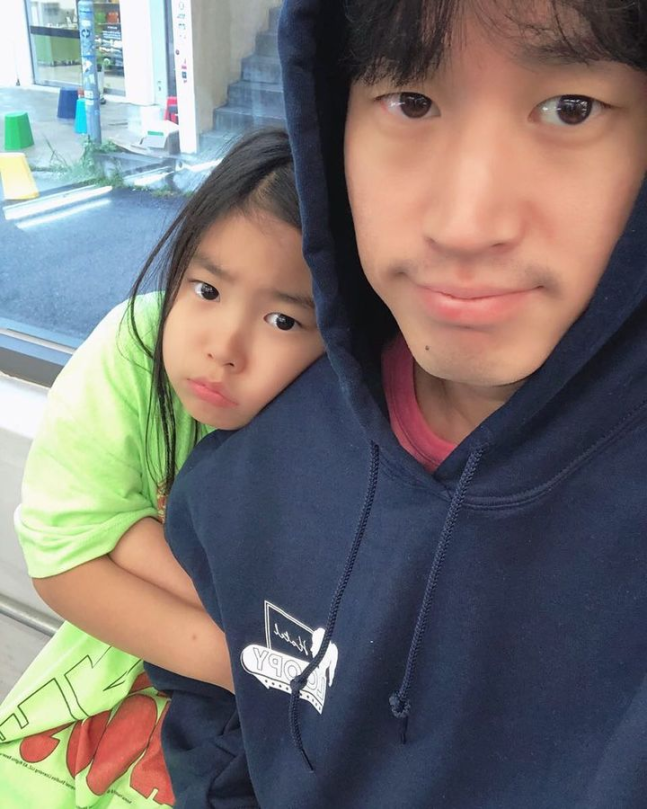 타블로, 이하루 부녀 사진 