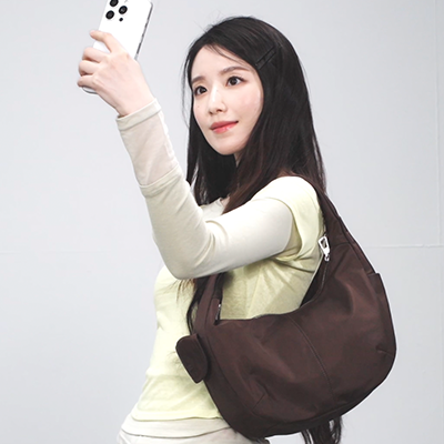 여행 가기 전 슈화가 고른 가방은?